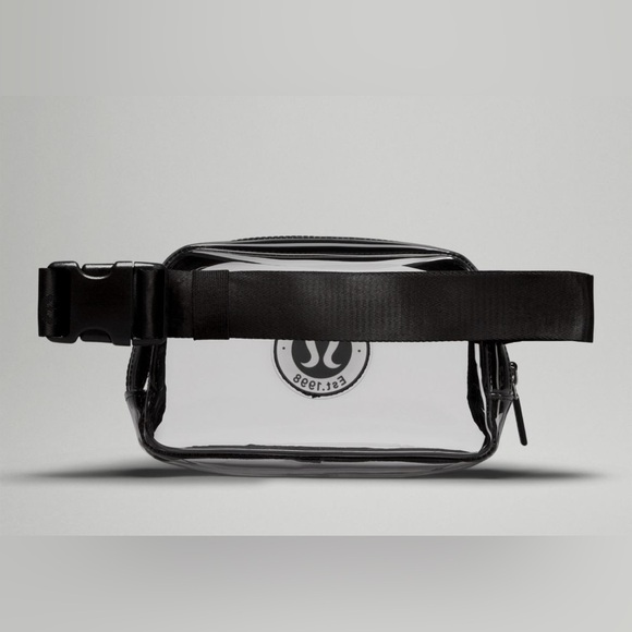 Lululemon NWT Everywhere Belt Bag 1L Clear Black perfect for concerts - Picture 3 of 9